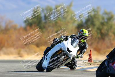 media/Jan-08-2022-SoCal Trackdays (Sat) [[1ec2777125]]/Turn 7 (1035am)/